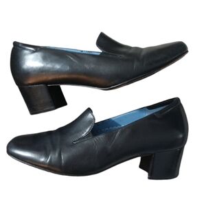 Aravon by New Balance Black Leather Heeled Loafer Women's Size 9